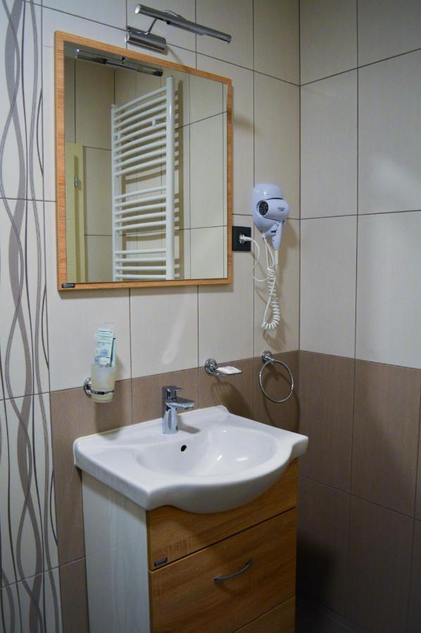 Apartmani Tika 哥鲁拜克 外观 照片