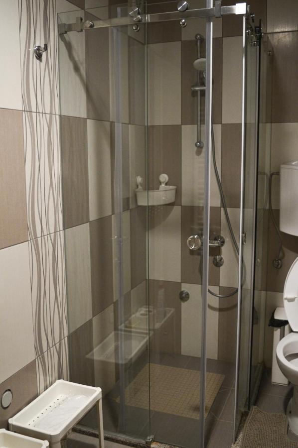 Apartmani Tika 哥鲁拜克 外观 照片